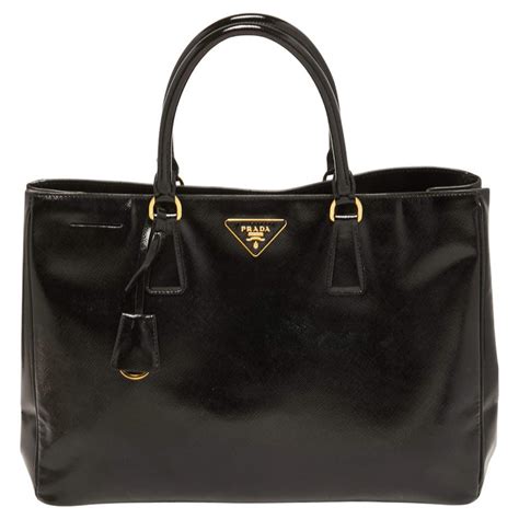 prada tote gardeners saffiano leather medium nero black|prada saffiano leather handbags.